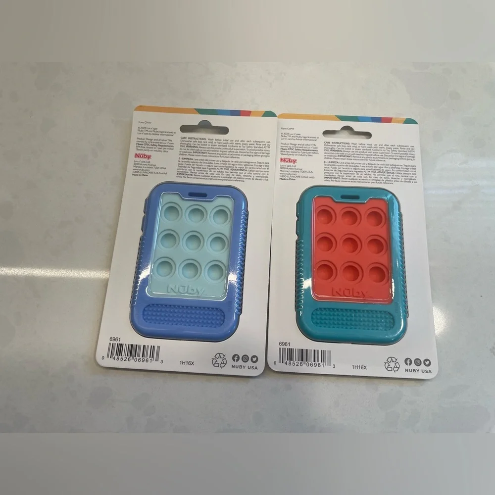 Nuby Giggle Bytes Sensory Play Set of 2‎ NWT
